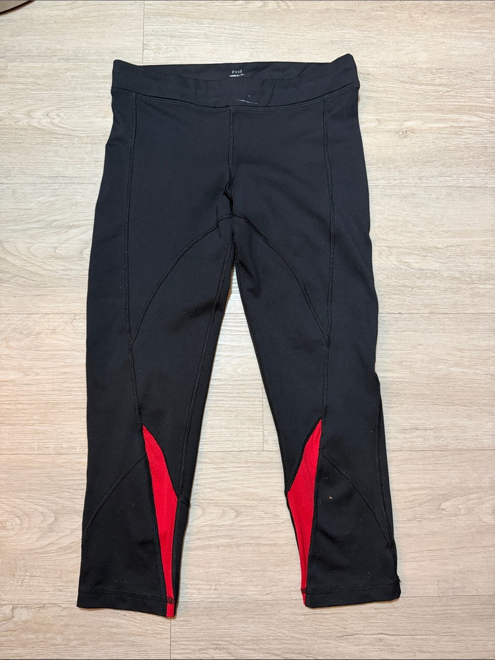 PH8 Black Athletic Capri Leggings with Red Accents